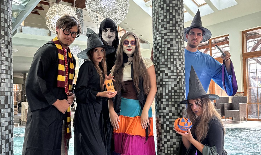 besenova haloween